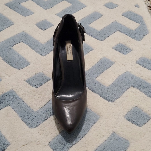 Heels - Picture 4 of 6